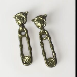 Rainbow High Doll Lyric Lucas Safety Pin Rockstar Earrings